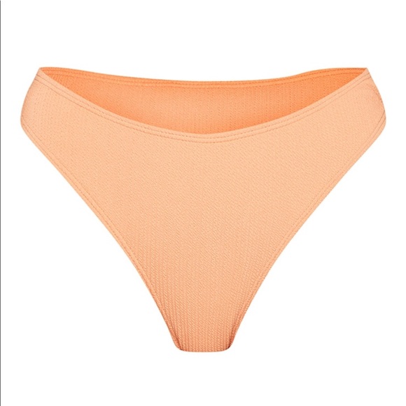 Pretty little thing peach bikini top and bottom - Picture 8 of 8